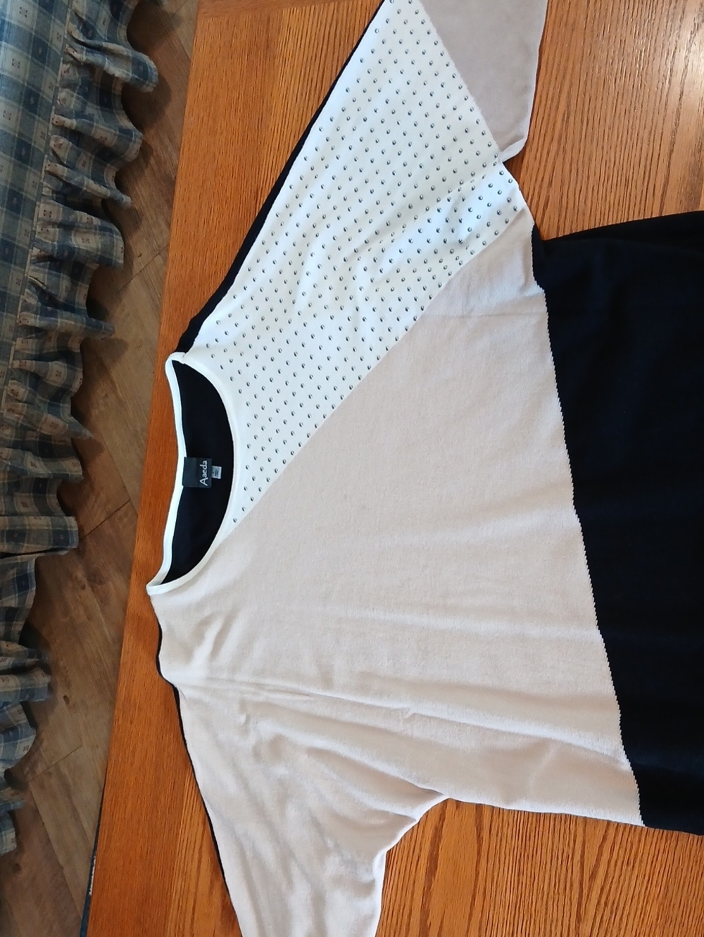 Apt. 9 Colorblock White, Black and Cream Studded Women’s Top